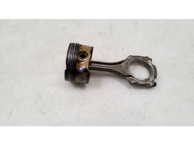 Píst 7843237 BMW 5 F10 F11 pro benzínový motor 4.4 N63 B44 A