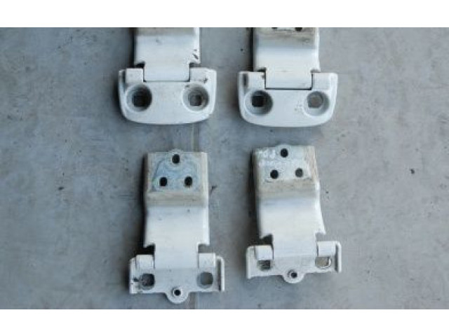 Комплект петлей багажника