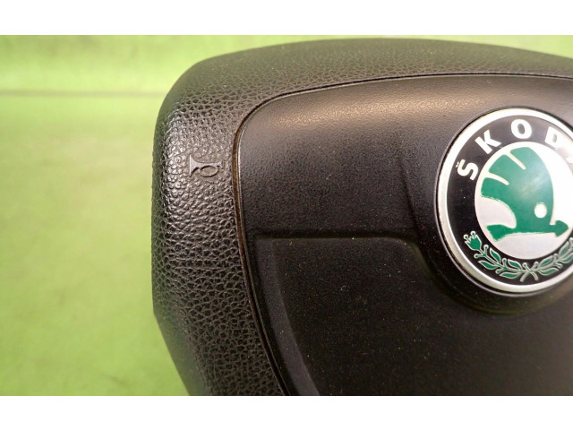 Подушка безопасности водителя 5J0880201K Skoda Octavia Mk1 (1U)