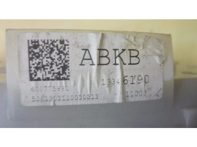 Панель приборов 13346190, B242 Vauxhall Meriva B