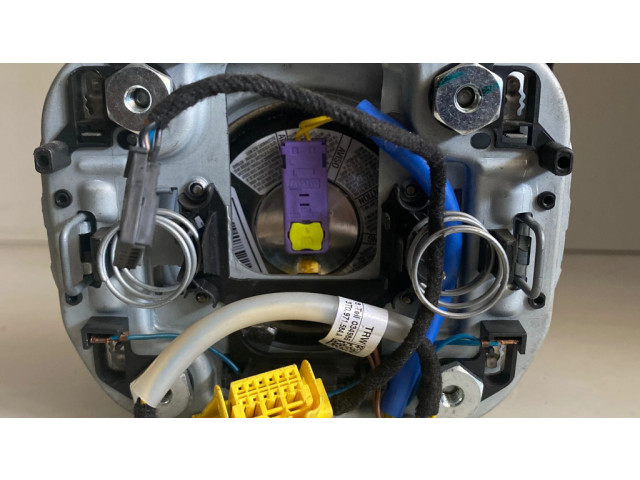 Подушка безопасности водителя 5J0880201L, 3T0971584A Skoda Octavia Mk2 (1Z)