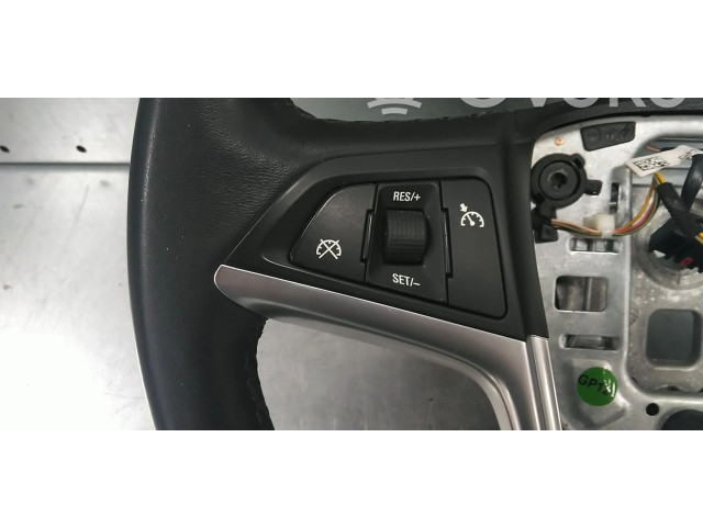 Руль Opel Meriva B  2010 - 2016 года 13351021, 13305818      