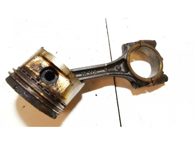 Píst    Hyundai Accent  pro benzínový motor 1.3  