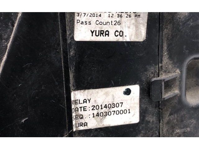 Блок предохранителей  91216-A2073   KIA Ceed    