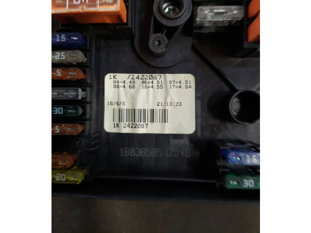 Блок предохранителей 1B030505, 2422087   Volkswagen Jetta V    