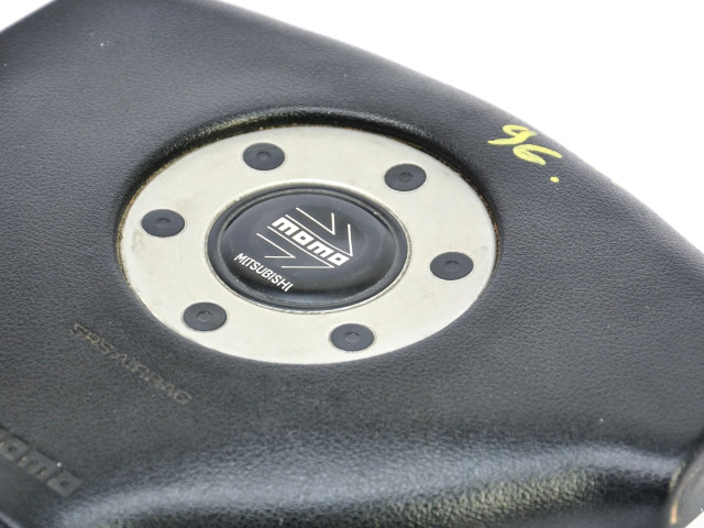 Подушка безопасности водителя AS5Z12005015 Mitsubishi FTO