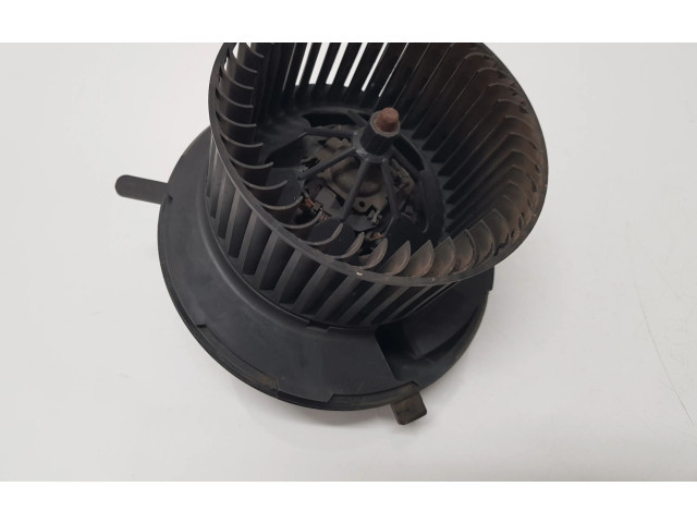 Вентилятор печки 1K1819015A Volkswagen Caddy