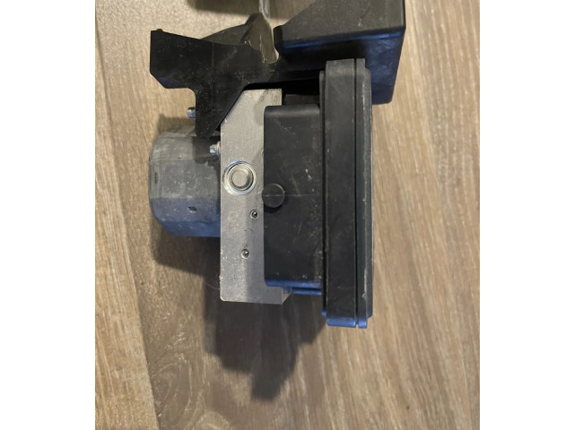 Jednotka ABS A004311700 Mercedes-Benz GLA W156 2016