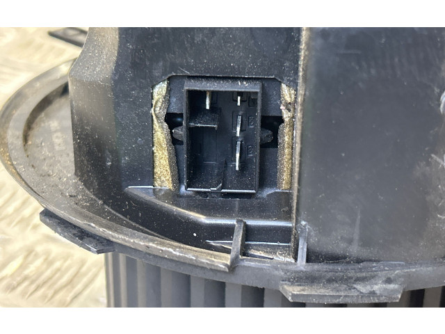 Вентилятор печки F983229J, K01008 Audi A3 S3 8P