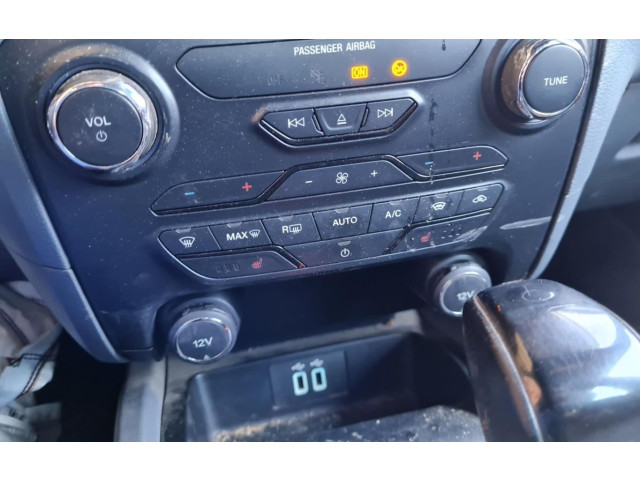 Блок управления климат-контролем EB3T18E245   Ford Ranger