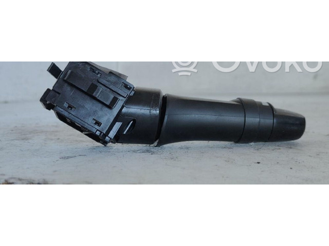 Ручка стеклоочистителей Mitsubishi L200 2006 - 2014 года E532016