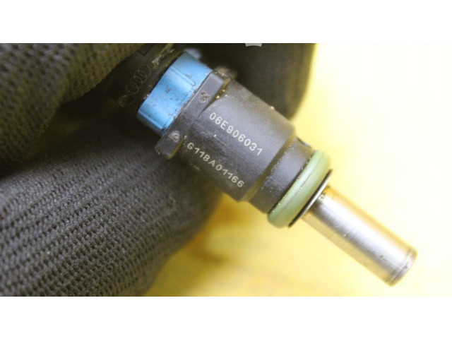 Vstřikovač 06E906031 Audi A8 S8 D4 4H
