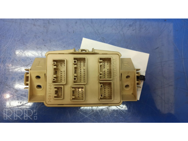 Pojistková skříňka Z40 Lexus SC 430 2001