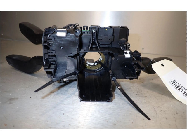 Ручка стеклоочистителей    Audi A1