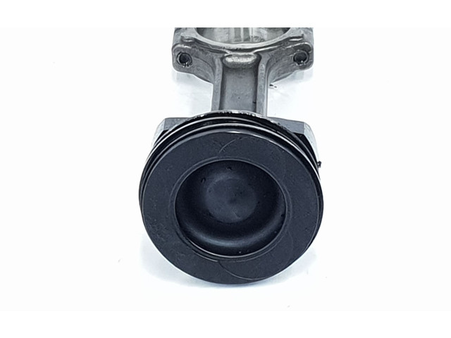 Шатун K9K646 121008820R, 121008820R    Renault Clio IV  