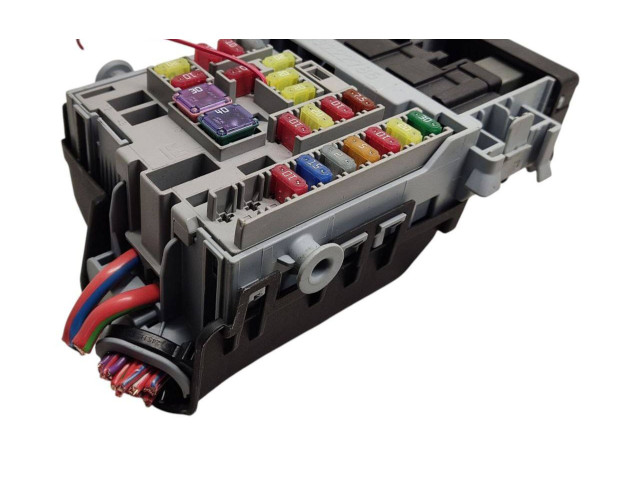 Pojistková skříňka 13222786, 525230582 Opel Zafira C 2016