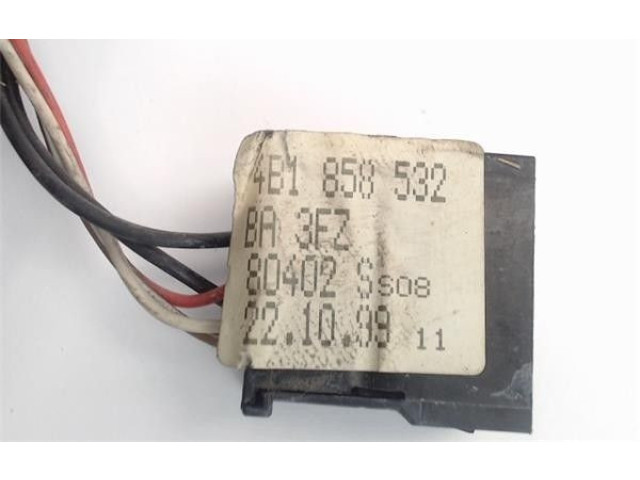 Зеркало электрическое        Audi A6 S6 C5 4B  1997 - 2005 года   