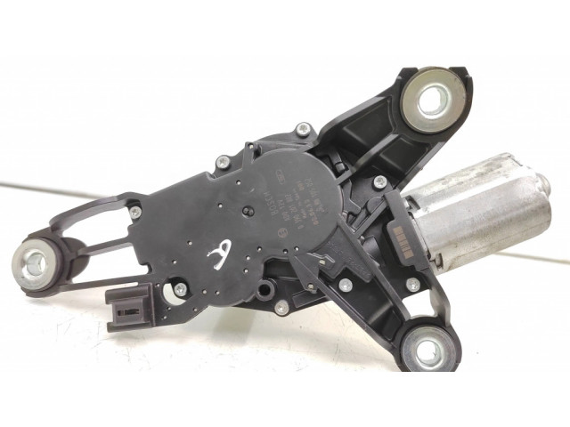 Моторчик заднего дворника MN105052, 0390201802 Mitsubishi Colt