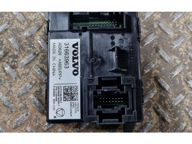 Турбина Блок управления кондиционером Volvo XC40  31663963   для двигателя B4204T18      