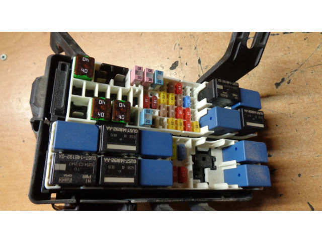 Блок предохранителей GU5T14B192AA, G1B512A581BH   Ford Ka    