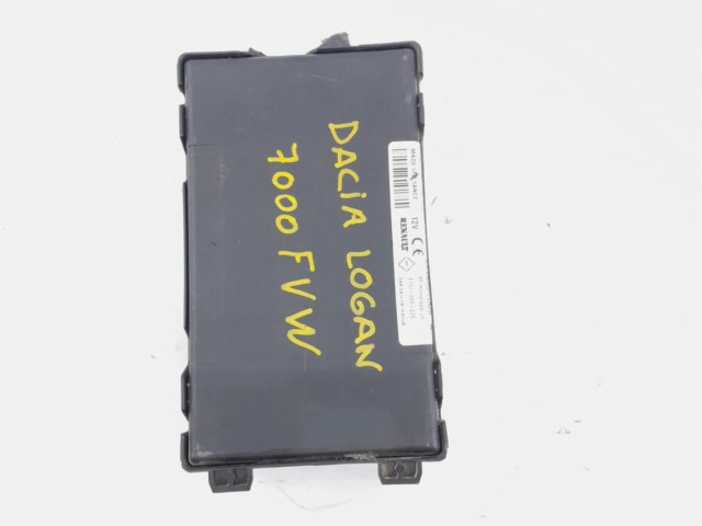 Блок управления 8200564718   Dacia Logan I