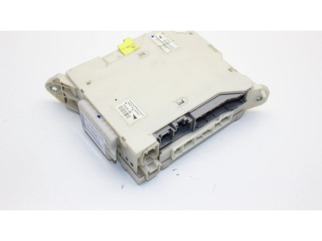 Pojistková skříňka 8273030631 Lexus GS 300 350 430 450H 2006