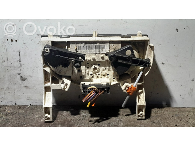 Блок управления климат-контролем X83RSAPH1HG   Renault Trafic II (X83)