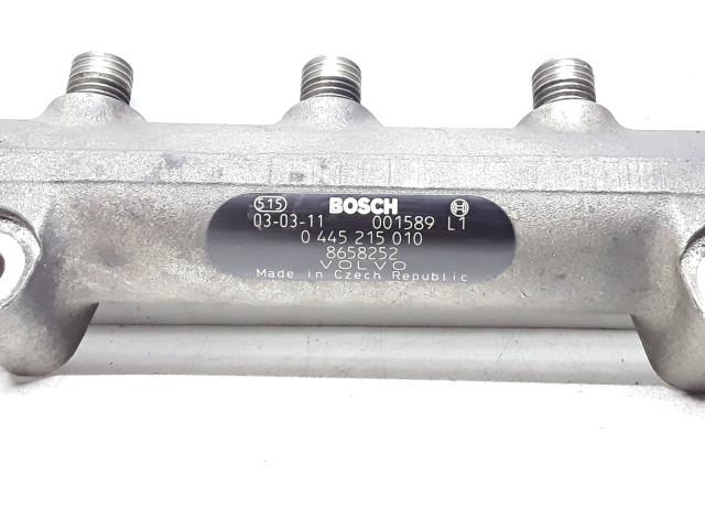 Vstřikovací lišta 0445215010, 8658252 Volvo S80