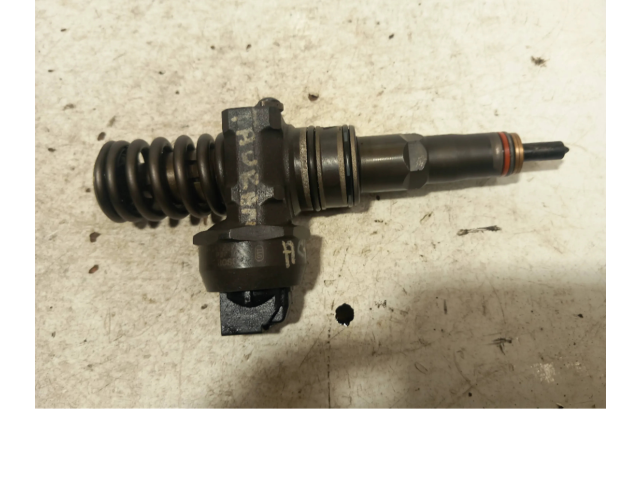 Форсунка 038130073AG Volkswagen Touran I BKC