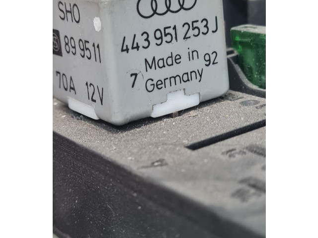   Pojistková skříňka 443941822A, 431955531   Audi 80 90 S2 B4 1993