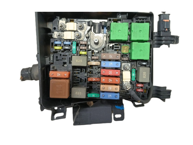 Pojistková skříňka Řídící jednotka BSM 9804681780, 9678633380 Citroen Berlingo 2019