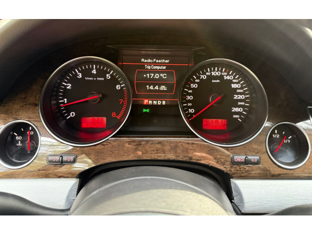 Přístrojová deska Audi A8 S8 D3 4E 2006 4E0920951F