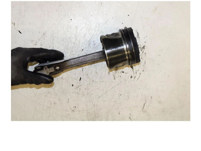 Поршень с шатуном 4N13 Mitsubishi ASX