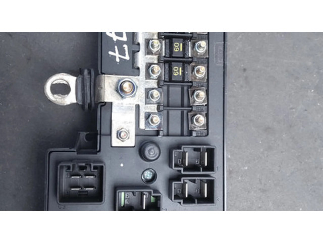 Pojistková skříňka 31314866, BG9T14C256HA Volvo S80 2009