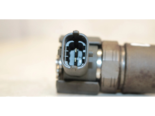 Vstřikovač 33800-2A800, 0445110411 Hyundai i40 pro naftový motor 1.7 Dyzelis