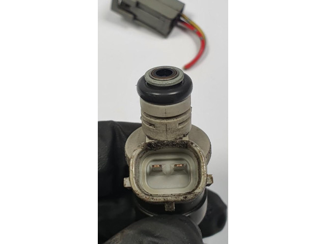 Форсунка MR988977 Smart ForFour I