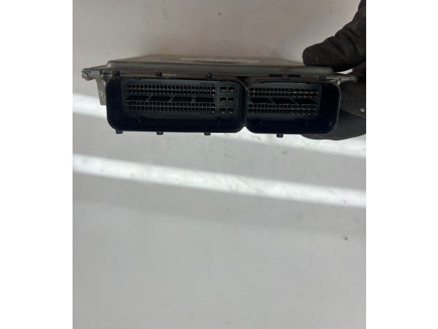 Řídící jednotka 03L906023PE, 5WP42939AA Volkswagen Caddy 2013