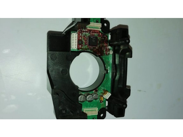 Мултифункционный включатель управления / ручка