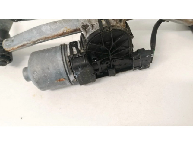 Двигатель стеклоочистителей