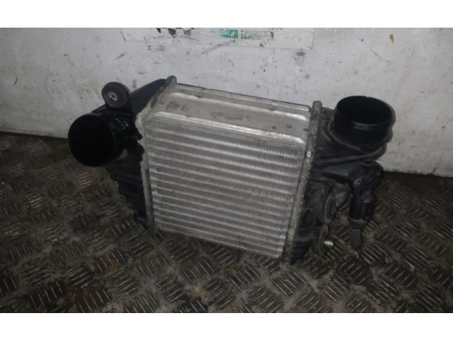 Интеркулер 1J0145803A Audi A3 S3 8L