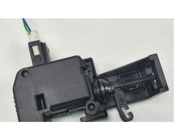 Электрический замок крышки