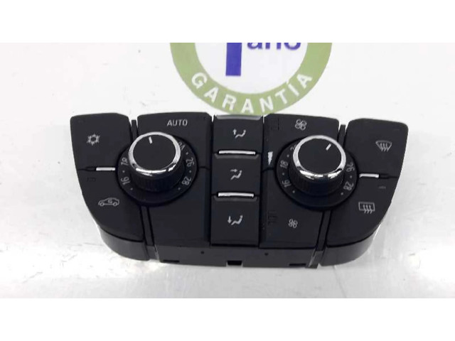 Блок управления климат-контролем 13343707, 28265987 Opel Astra J
