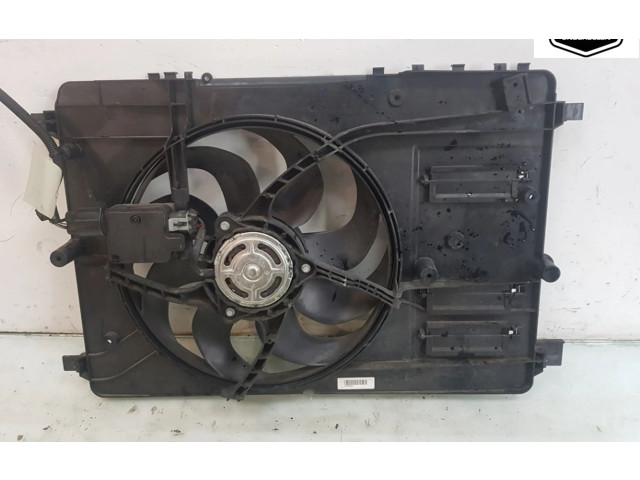 Крыльчатка вентилятора 31686809, 31368504 Volvo V40