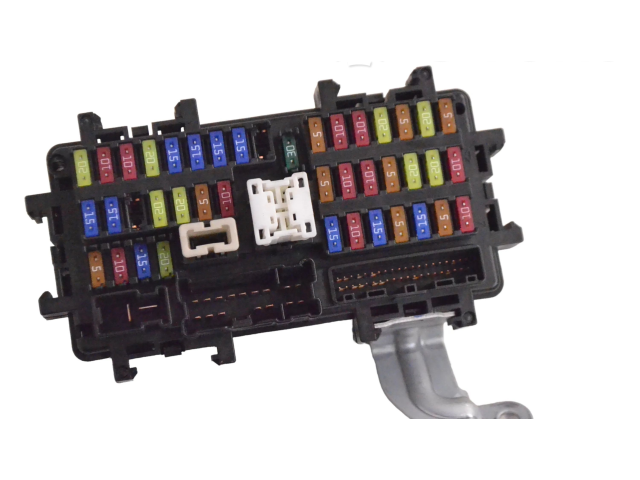 Блок предохранителей Infiniti Q50