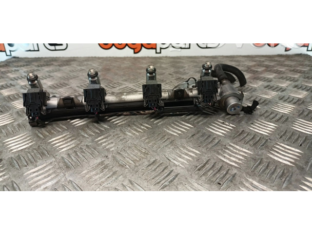 Топливная рампа 036133319, MAGNETIMARELLI   Volkswagen Golf IV  