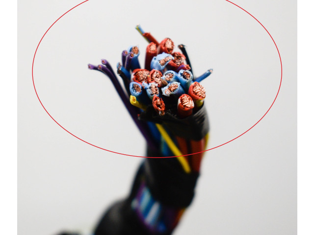 Блок предохранителей  31384034   Volvo XC90    