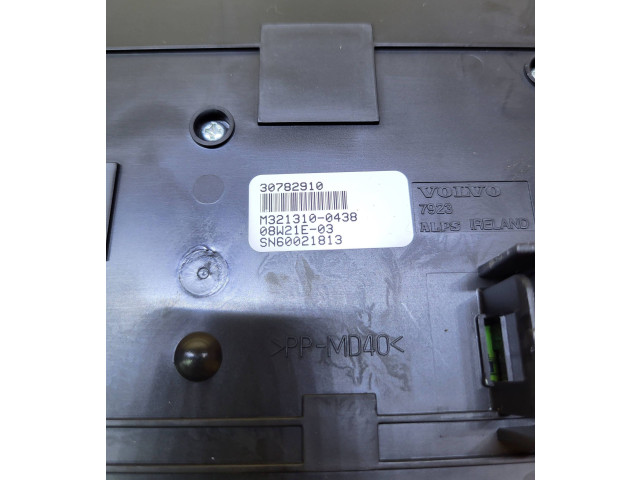 Блок управления климат-контролем 30782910, M3213100438   Volvo S80