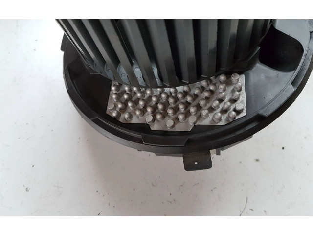 Вентилятор печки F997167J, 3C0907521F Audi Q3 8U