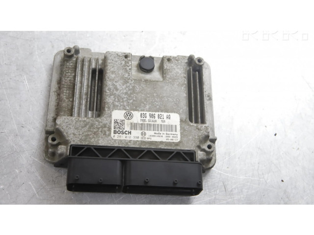 Řídící jednotka 03G906021AQ Volkswagen Golf V 2005