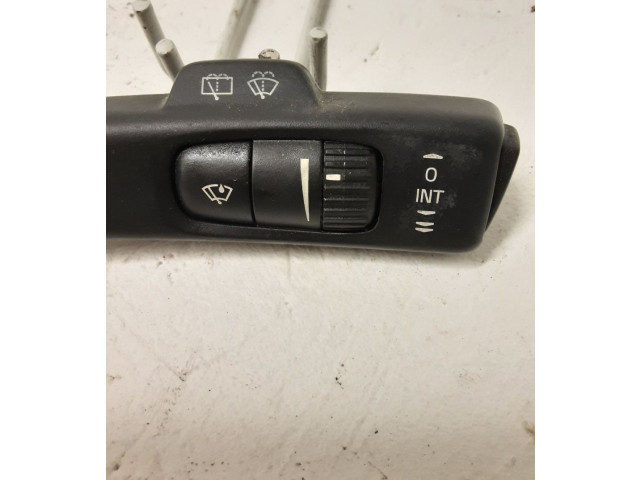 Ручка стеклоочистителей    Volvo V50